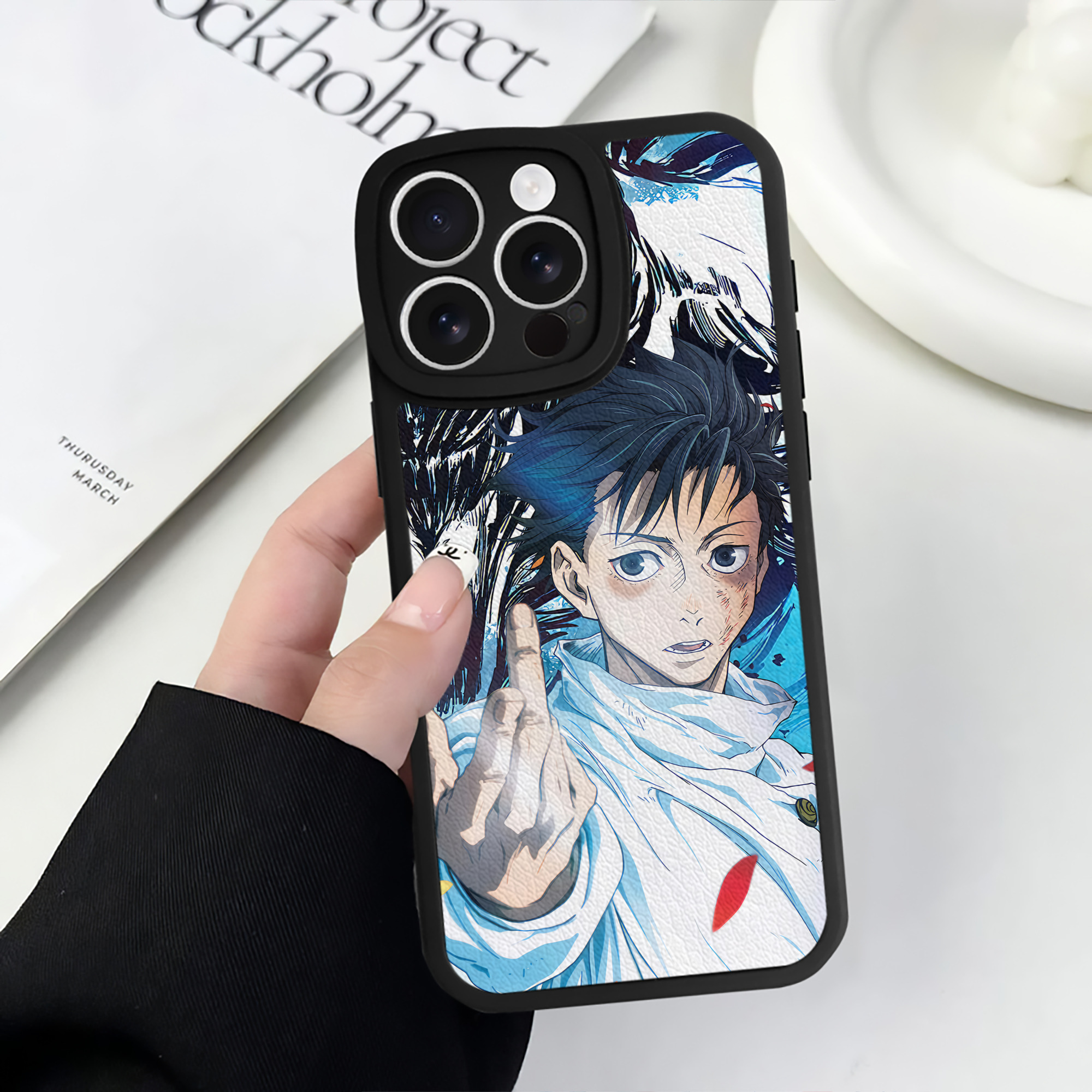 （画像用） 呪術廻戦 Jujutsu Kaisen 【iPhone 16シリーズ対応】シリコンスマホケース（レザー調） 材質：シリコン